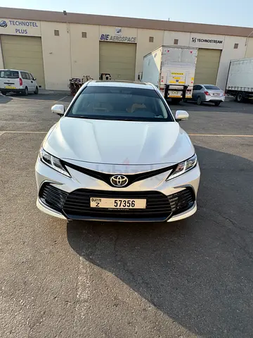 Toyota Camry SE 2023 GCC Specs