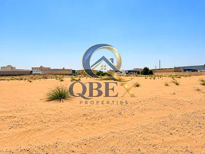 قطعة أرض صناعية للبيع | 87,188 قدم مربع | مستودع وسكن للموظفين | أم القيوين