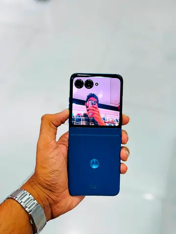 Motorola razr 60