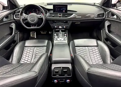 صورة 7 لـ 2017 AUDI RS6