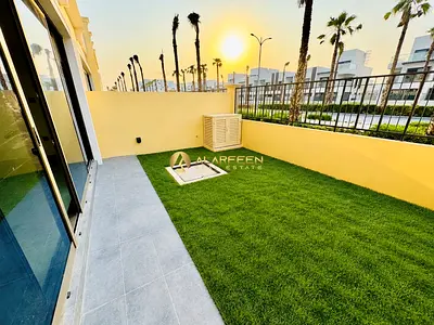 Single Row 4BR | Garden Ready | Fitted Kitchen