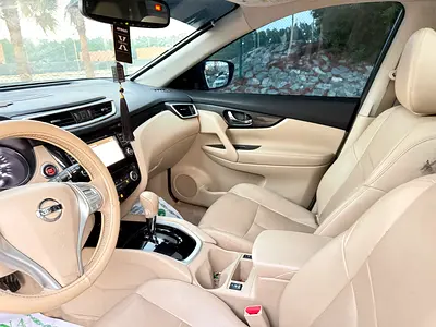 2015 Nissan ROGUE — миниатюра 17