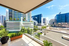 Spacious Apartment | Modern Living | Downtown Views
