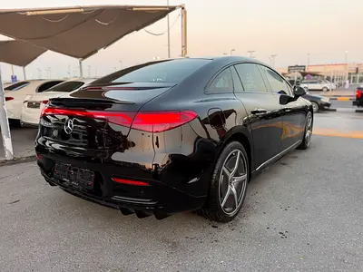 2022 Mercedes-BENZ EQE photo 9