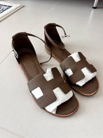 Hermes Santorini woman’s shoes