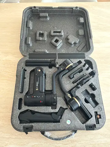 Zhiyun Crane 3S 3-Axis Gimbal Stabilizer with Case and Accessories
