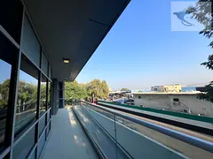 Expansive Apartment | 2 Allocated Parking | High End Facilities | Prime Location