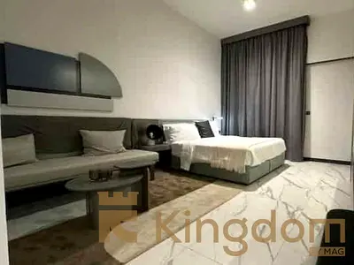 SPACIOUSLY DESIGNED | SKYLINE VIEW | MOVE IN READY