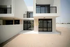 PARKS • SCHOOLS • RETAIL | 3BR + PRIVATE GARDEN | MAHA • PET FRIENDLY COMMUNITY