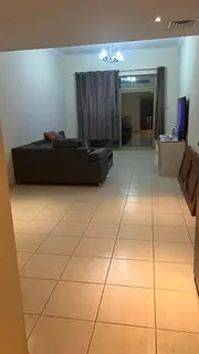 One room available in 2 bhk fully furnished appartment