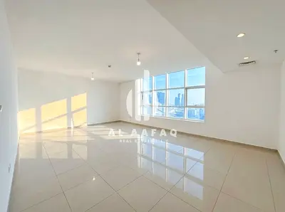 Spacious 3BHK + Maid’s Room with Sea Views | Al Khan