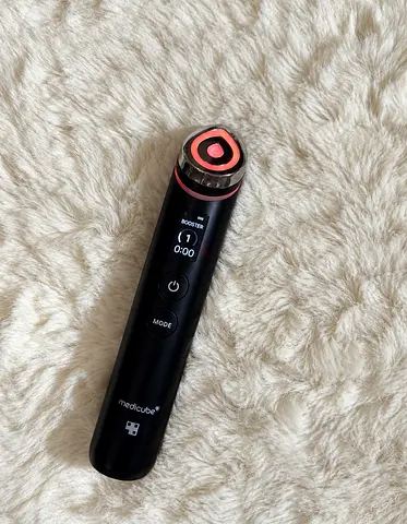 Medicube Booster Pro