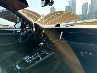 صورة 9 لـ 2022 Porsche MACAN