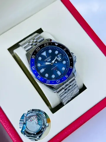 Seiko GMT mens metaquartz watch