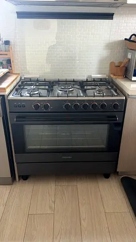 Toshiba full gas cooker 90x60cm same like new condition for sale