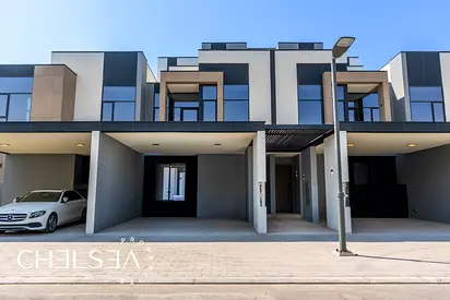 SINGLE ROW | BRAND NEW | CLOSE TO POOL & PARK
