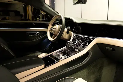 2021 Bentley CONTINENTAL — миниатюра 16