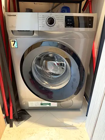 Toshiba 7kg Front Load Washing Machine 1200rpm TW-H80S2A Silver