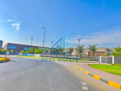 ULTRA-PRIME G+3 CORNER PLOT | 17,000 SQ.FT BUA | 5,300 SQ.FT LAND | TILAL CITY