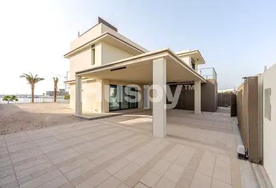 Private Beach Front | 5* Community | Unique 5BR