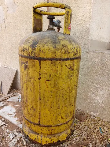 Used gas cylinder