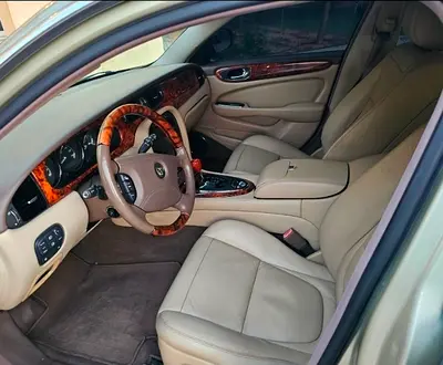 2006 Jaguar XJ — фото 8