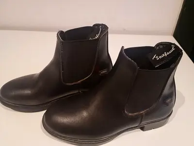 Kid horse riding boots. Euro size 31