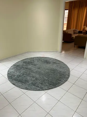 Round Grey Modern Area Rug - 150cm Diameter (Good Condition)