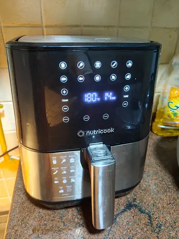 Nutricook Digital Air Fryer, Touchscreen, Good Working Condition