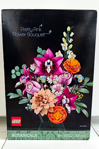 LEGO Botanical Pretty Pink Flower Bouquet (10294)