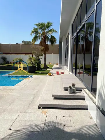 Luxurious semifurnished Villa | Private Pool | Burj Al Arab View