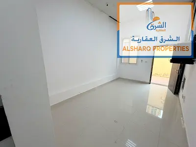 أستوديو فخم بسعر مميز في الروضه 2 قريب شارع الشيخ عمار_شامل الفواتير_2000 شهرياً