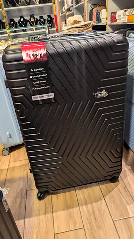 30-50 kg X Large Black Hard-Shell Spinner Suitcase - New/Unused