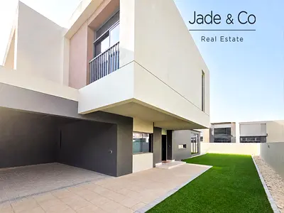 Community Expert | Spacious 4BR | VOT