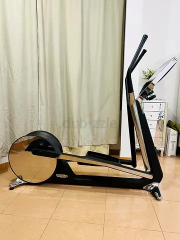 TECHNOGYM CROSS PERSONAL BRAND NEW USED 7KM ONLY