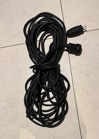 20m heavy duty extension cables, good condition, European plug, AED 40