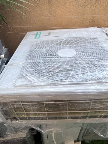 2ton AC available excellent condition