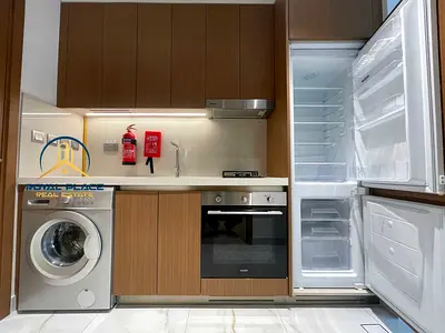 Prime location /Studio / Cheap price