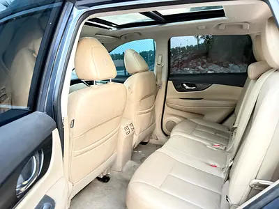 2015 Nissan ROGUE — миниатюра 13