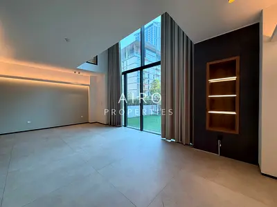 Luxurious 2BR Duplex | Vacant on transfer | Private Garden | Unfurnished