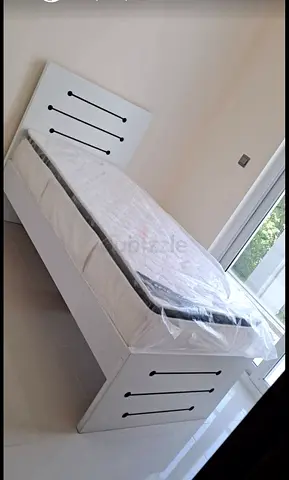 Single white wooden bed frame with mattress  90x190 cm