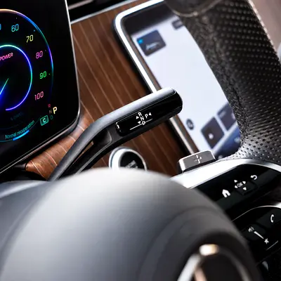 2024 Mercedes-BENZ EQE — миниатюра 11