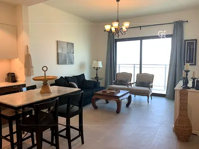 Elegant 1 Bedroom Apartment with Golf Views