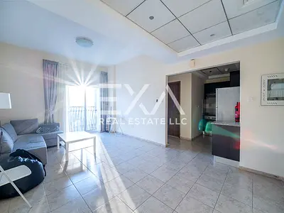 Fully Furnished I High Foor I Ready to Move in