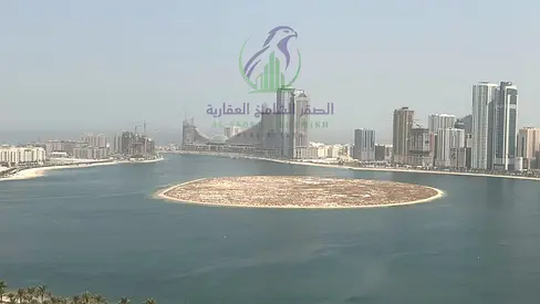 ثلث غرف وصالة للإيجار في التعاون بموقع مميز وحيوي– إطلالة بحرية، صالة ببلكونة، غرفة ماستر، ثلث حمامات وبدون رسوم
