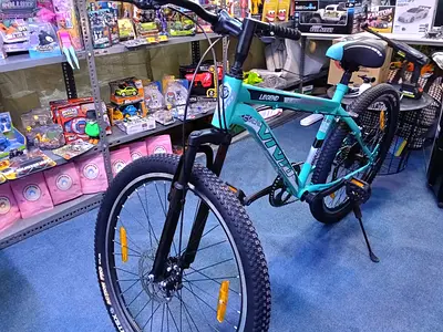 Brand new Legend Vivid Mountain Bike - 26", Turquoise with gears