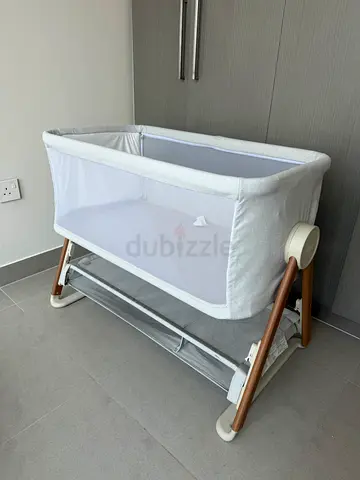 Mamas and papas bedside crib