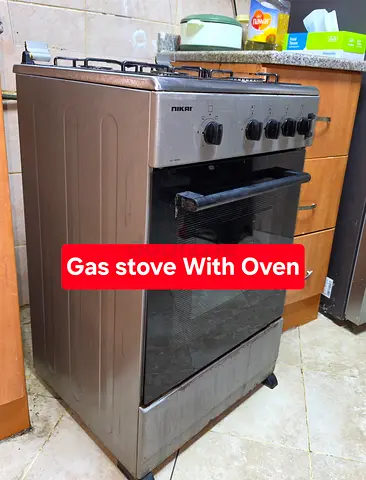 Nikai freestanding 4-burner gas stove with oven - used