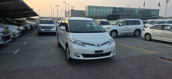 2020 Toyota PREVIA photo 5