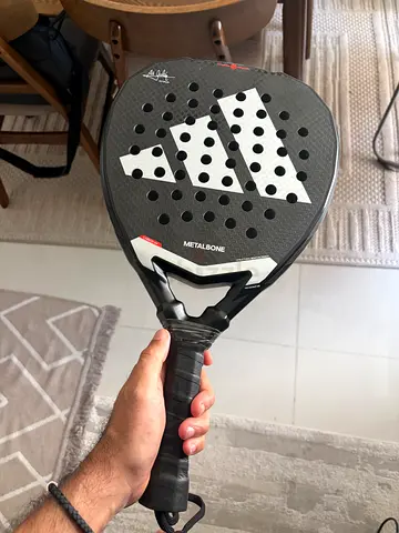 Padel racket